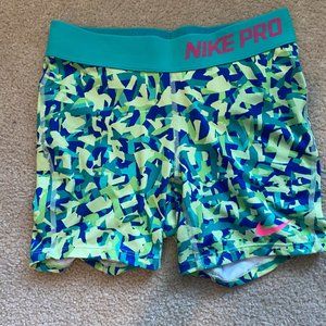 PATTERNED NIKE PROS!!!